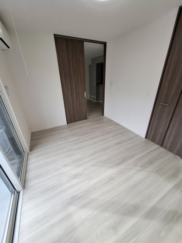 メゾン・ド・プティエル今津の洋室