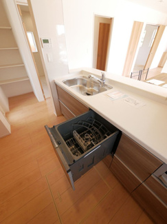 【キッチン】 | 中央市井之口 オール電化新築 全2棟 2号棟 車3台並列 | 建物施工例