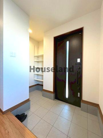 ルピナス・コートの玄関