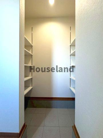 ルピナス・コートの玄関