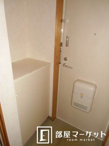 【玄関】 | ハイツコトブキ