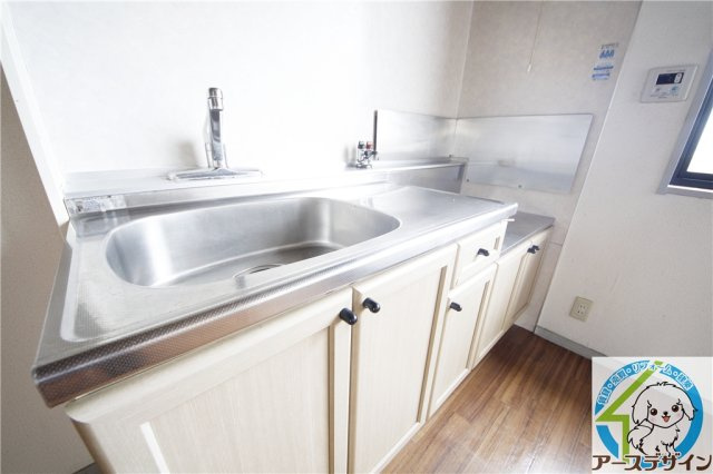 サンビレッジ吉川A棟のキッチン|※類似写真