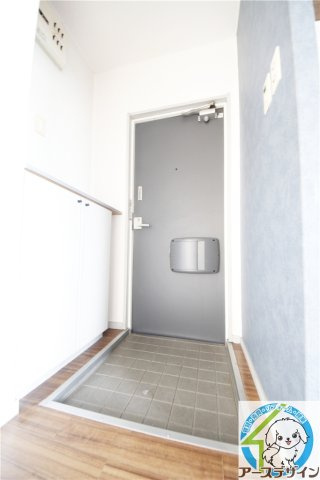 サンビレッジ吉川A棟の玄関|※類似写真