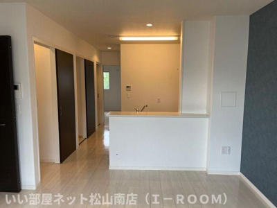 【居間・リビング】 | ファミーユコート