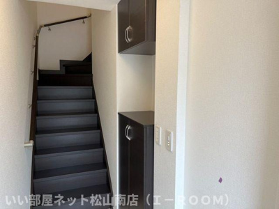 【玄関】 | ファミーユコート