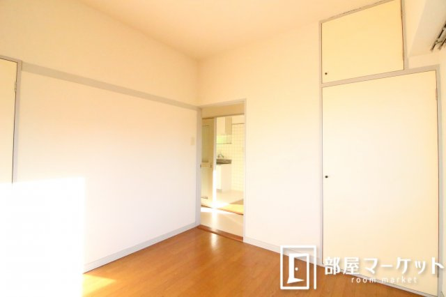 【洋室】 | 日高ビル