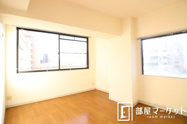 【洋室】 | 日高ビル