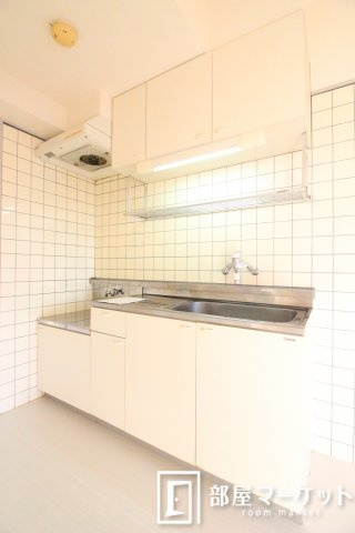 【居間・リビング】 | 日高ビル