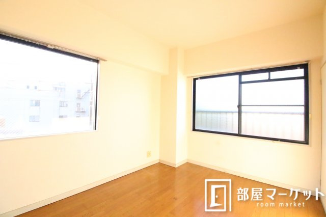 【寝室】 | 日高ビル