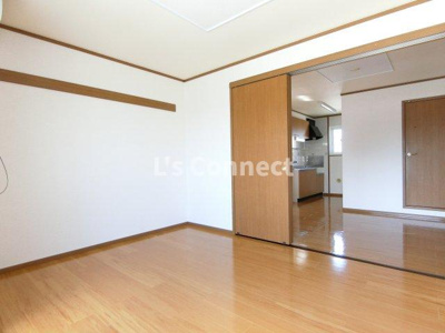 【内装】 | パークサイド・ケイＢ | オールフローリングの３ＬＤＫ。