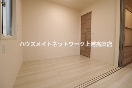 サニーガーデンの洋室|洋室