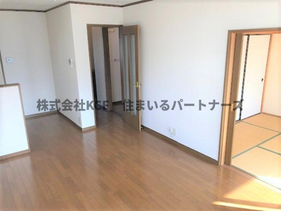 【居間・リビング】 | サンハイツ小森野A | リビングです