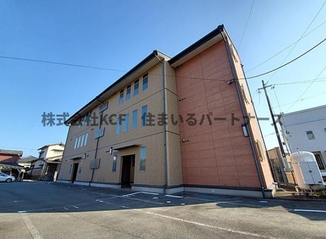 チャームビラⅡの外観