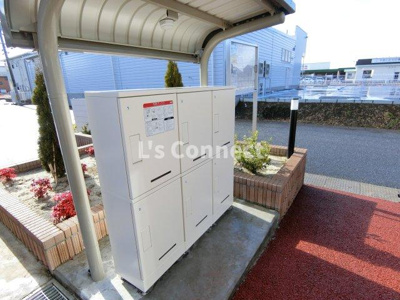 【その他共用部分】 | ポルトボヌールＡ | 宅配ＢＯＸでいつでも荷物を受け取れます。