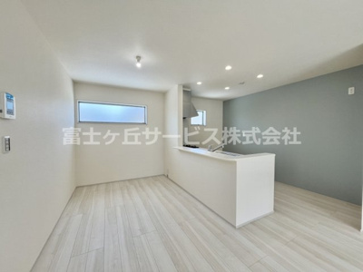 【ダイニング】 | 榛原郡吉田町住吉 8期 新築一戸建て | ダイニングスペース