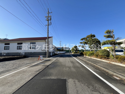 【前面道路含む現地写真】 | 榛原郡吉田町住吉 8期 新築一戸建て | 前面道路含む現地写真です
