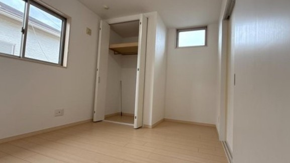 宇治市大久保町久保の洋室