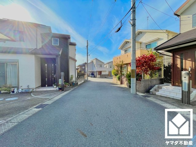 宇治市大久保町久保の前面道路含む現地写真