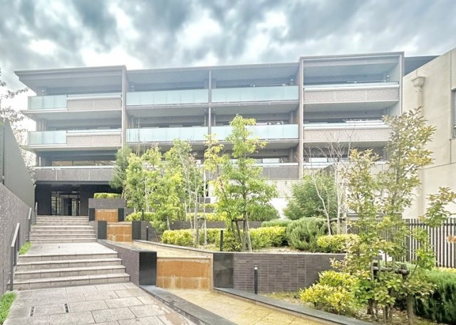 プラウド川名山ガーデン