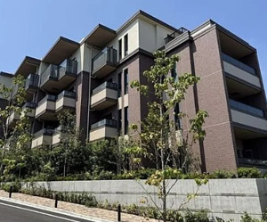 アトラスシティ千歳烏山グランスイート　杜ノ棟の画像