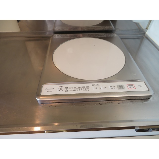 ラ・フロレスタ壱番館のキッチン|IHクッキングヒーター