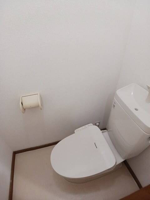 メゾンシャルムのトイレ