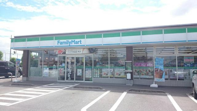 クリザンティームの周辺|ファミリーマート日野屋伊勢崎高校前店まで410ｍ