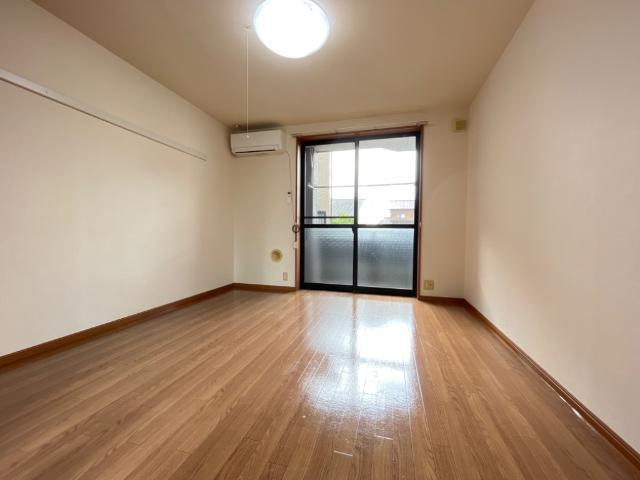 クリザンティームの内装|洋室