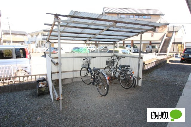 ハイツ三幸プレイス広沢Bのその他