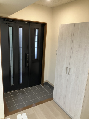 【玄関】 | ホライズン東四つ木