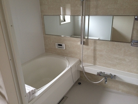 セレーナ Aの浴室