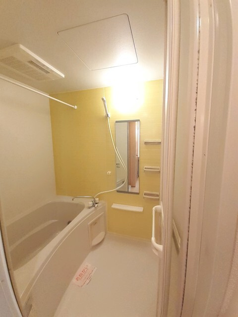 ラフィネ・シエルＩの浴室