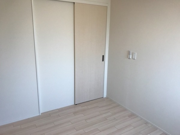 グラン・シャルム　塩冶の洋室