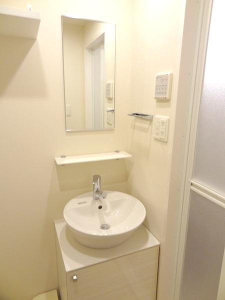 エスリード大阪ドームシティの洗面所|★オシャレな独立洗面台★