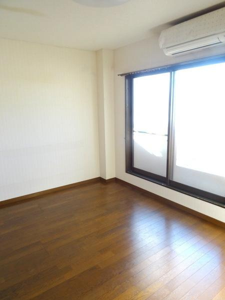 丸山ハイツの洋室|★明るい洋室★