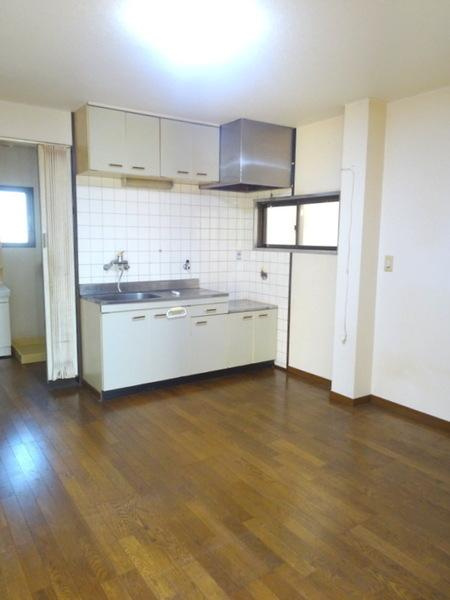 丸山ハイツの居間・リビング|★広々リビング★