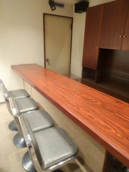 大阪市大正区泉尾２丁目の店舗一部の居間・リビング|キッチン部分