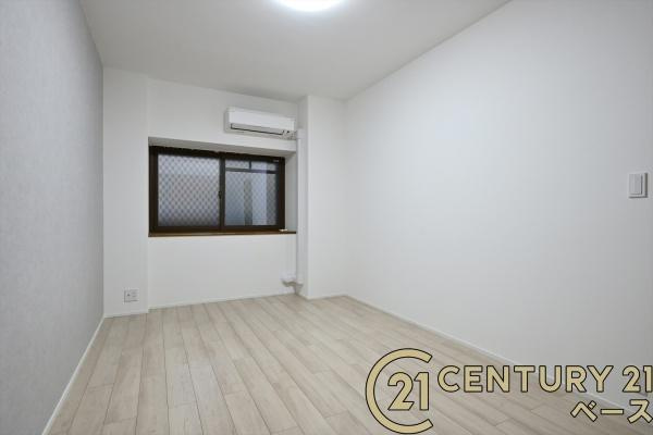 タワーヒルズ西大和の洋室|■現地撮影写真■クローゼット付きの洋室は約7.7帖のお部屋です！