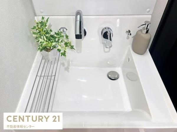 【独立洗面台】 | 朝潮コーポ | リフォーム履歴有（完成時（２０２４年２月時点）の写真です）