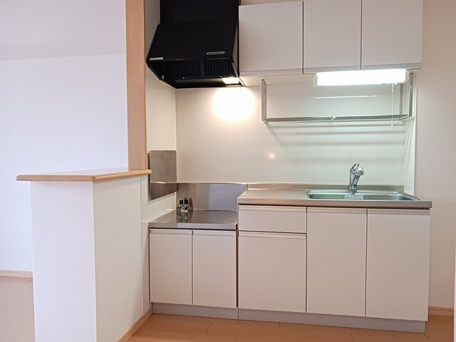 カトルセゾンＣのキッチン|コンパクトなキッチンで掃除もラクラク