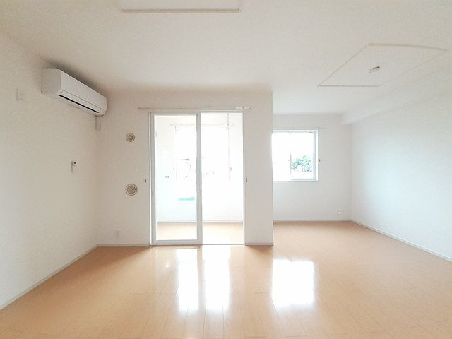 グリーンフロイドの居間・リビング|おしゃれな居間です