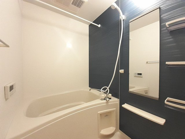 グリーンフロイドの浴室|ゆったり過ごせるお風呂です