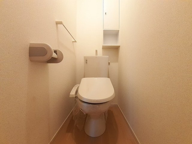 ドムス・ウィスタリアⅡのトイレ|シンプルで使いやすいトイレです