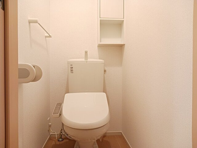 グラン・シャリオＡのトイレ|落ち着いた色調のトイレです