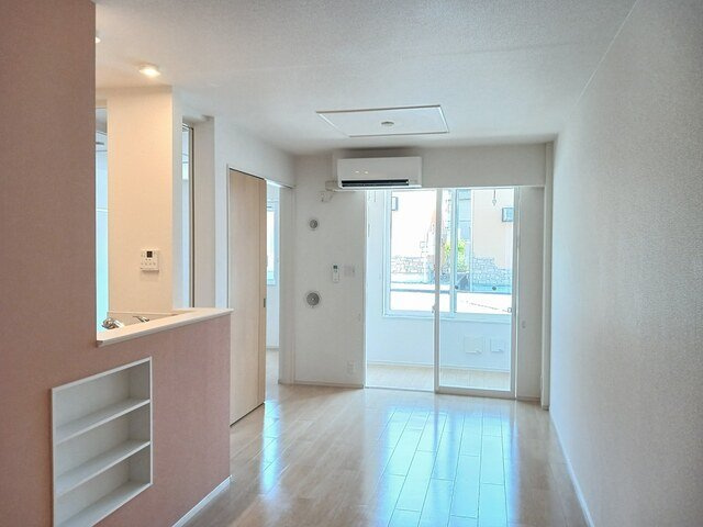 フレ・セゾンの居間・リビング|ゆったり過ごせるリビングです