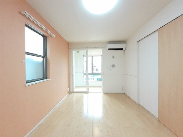 シャン・ド・フルール　Ⅰの居間・リビング|ゆったりとした居間です