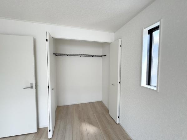 宮崎市祇園第２－２号棟　新築戸建の収納|【収納】
各居室に収納スペースがあります。