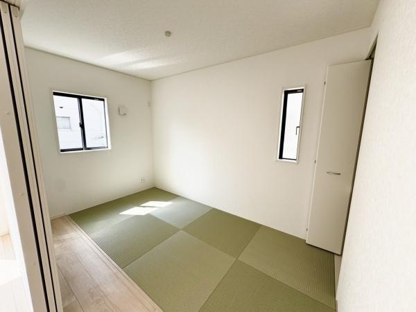 宮崎市祇園第２－２号棟　新築戸建の和室|【和室】
心安らぐ畳の部屋です。