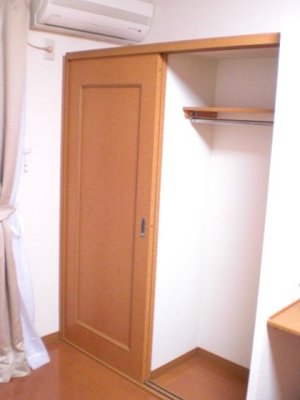 【内装】 | レオパレス市柳 | クローゼット