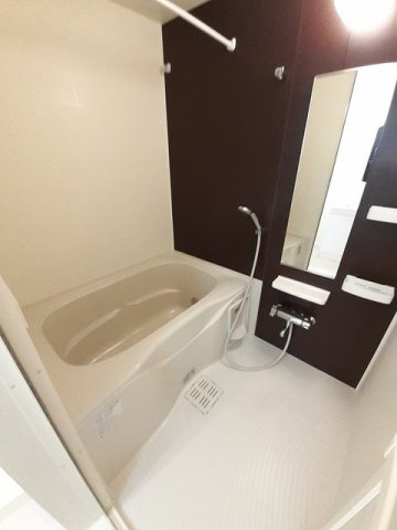 シェーネ駅東　Ｂの浴室